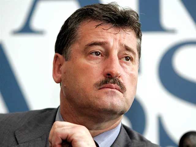 Алу Алханов, официальный президент Чечни